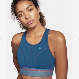 LNDR Marvel Seamless Sports Bra Racerback